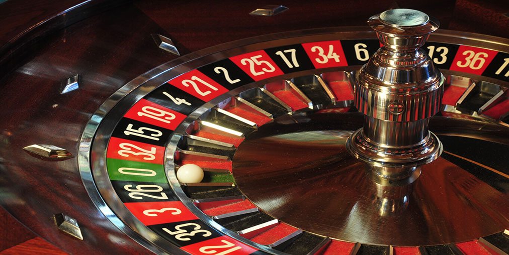 Biggest roulette heists recorded - Most notorious big wheel ...